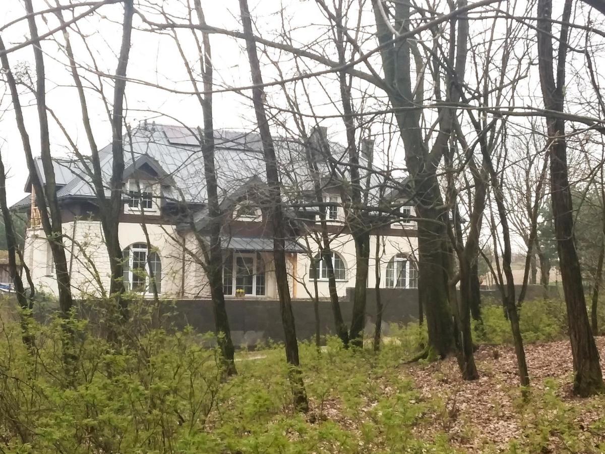 Dworek Akacja Uslugi Hotelarskie Janowiec Exterior foto