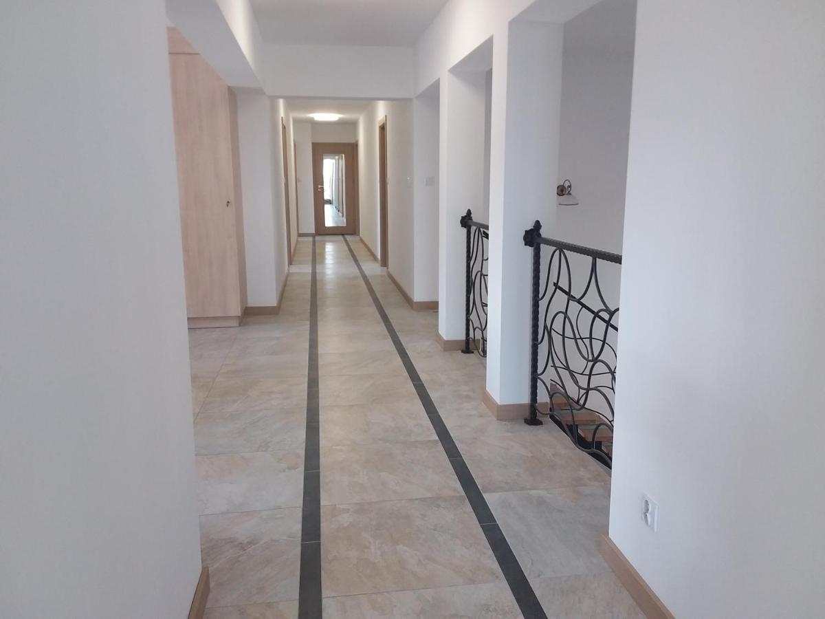 Dworek Akacja Uslugi Hotelarskie Janowiec Exterior foto