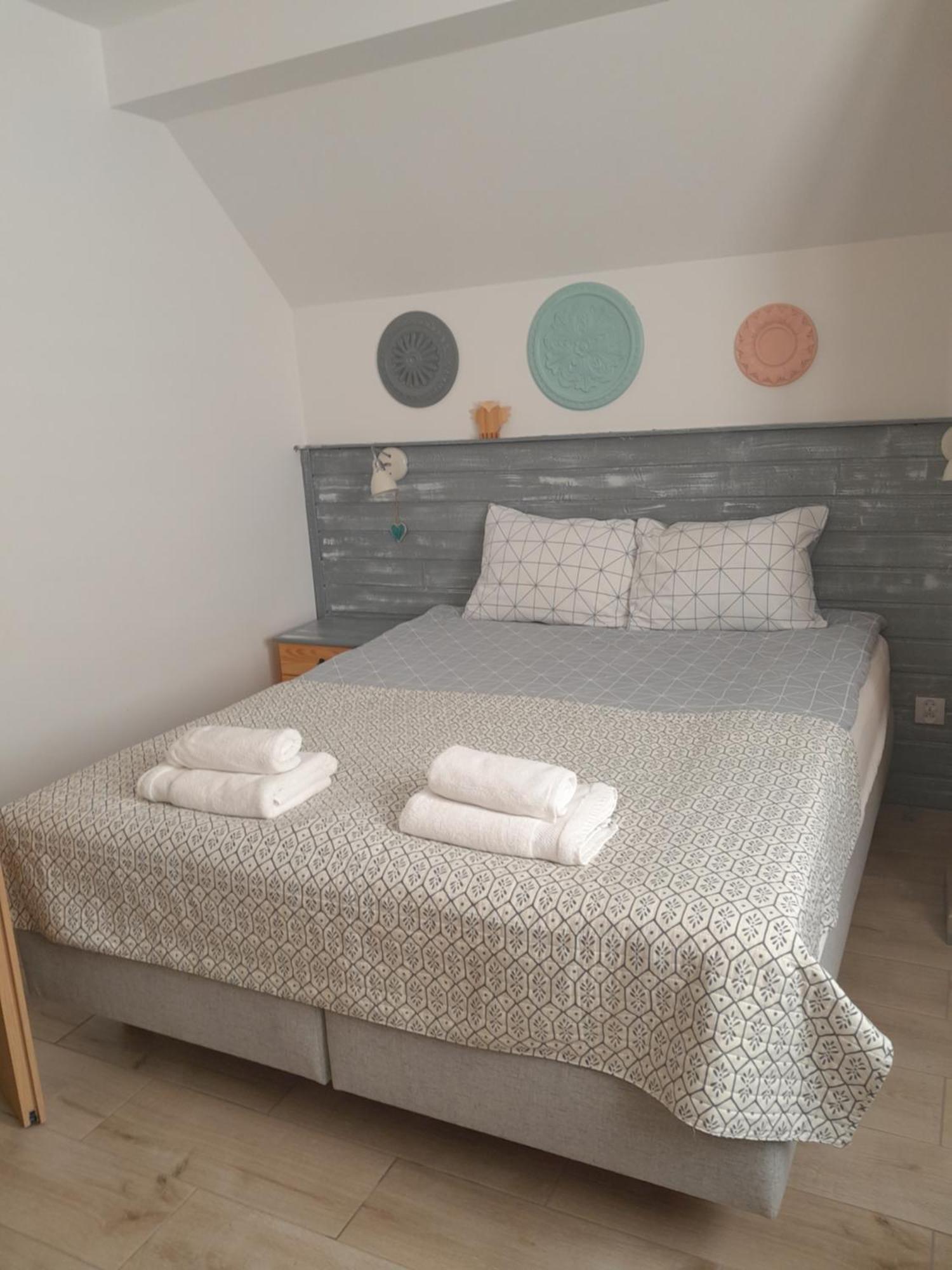 Dworek Akacja Uslugi Hotelarskie Janowiec Exterior foto